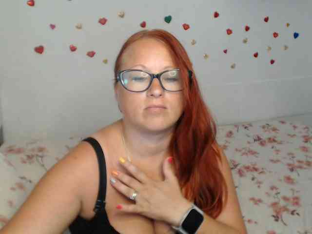 Lilia4joy webcam