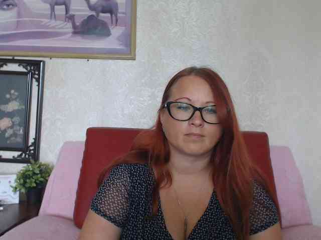 Lilia4joy webcam
