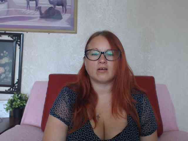 Lilia4joy webcam