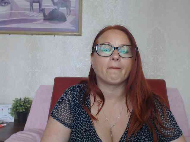 Lilia4joy webcam