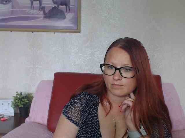 Lilia4joy webcam