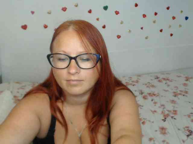 Lilia4joy webcam