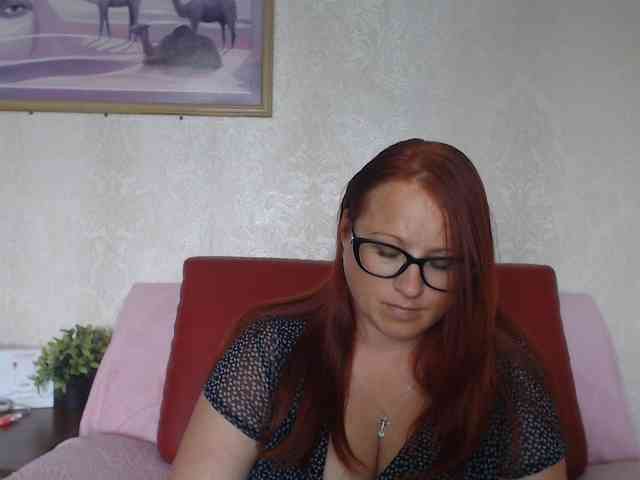 Lilia4joy webcam