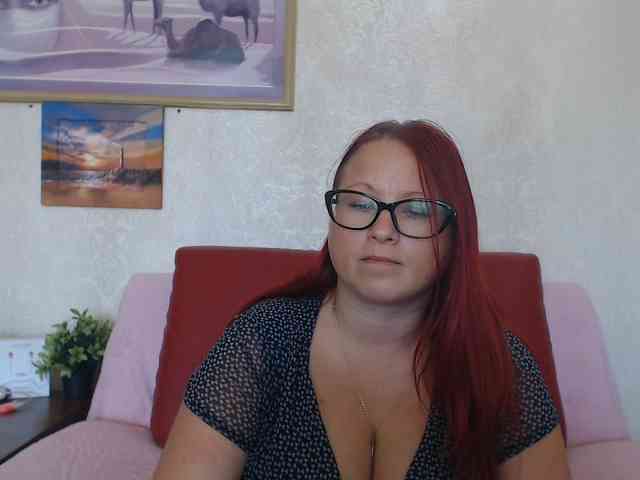 Lilia4joy webcam