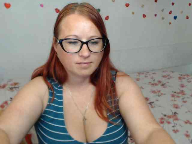 Lilia4joy webcam