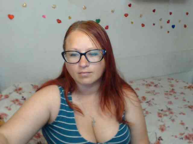 Lilia4joy webcam