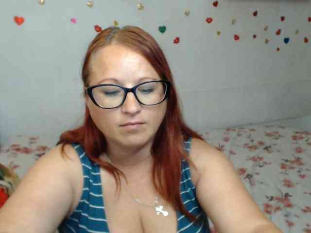 Lilia4joy webcam