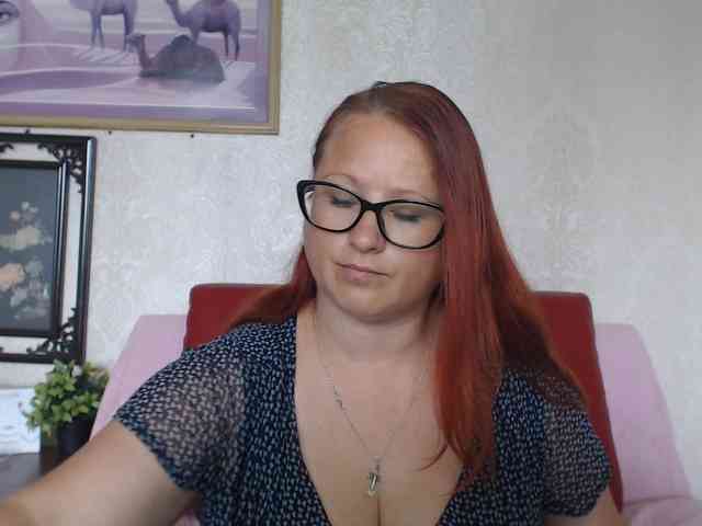 Lilia4joy webcam