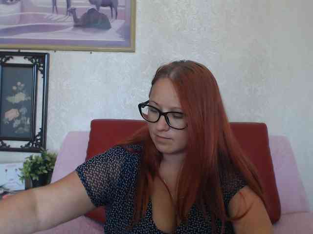 Lilia4joy webcam