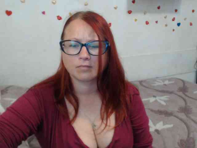 Lilia4joy webcam