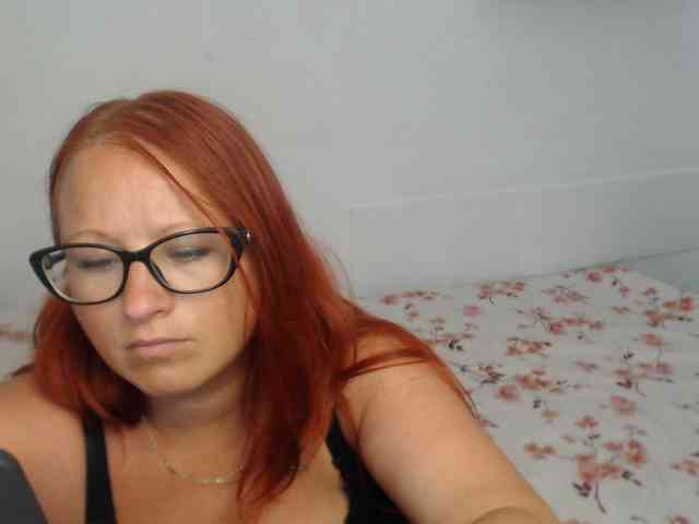 Lilia4joy webcam