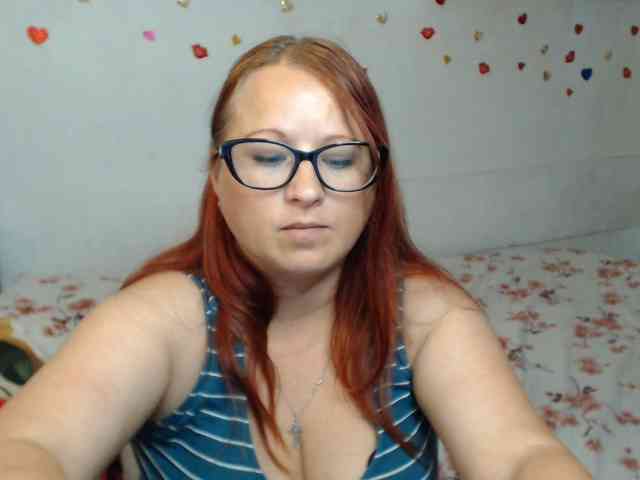 Lilia4joy webcam