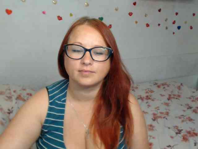 Lilia4joy webcam