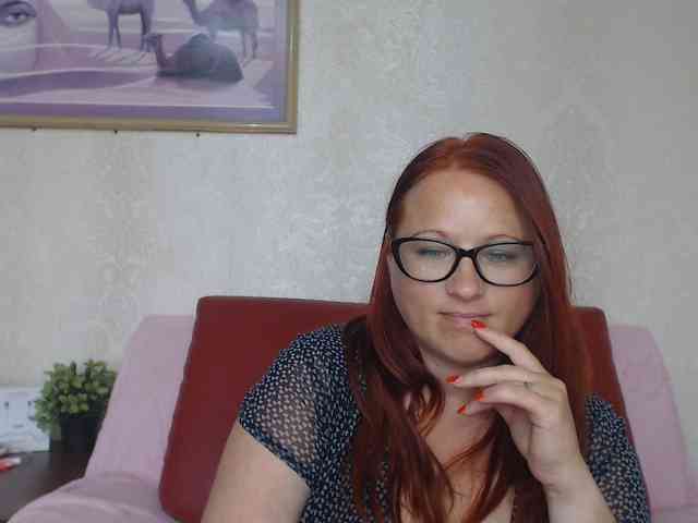 Lilia4joy webcam