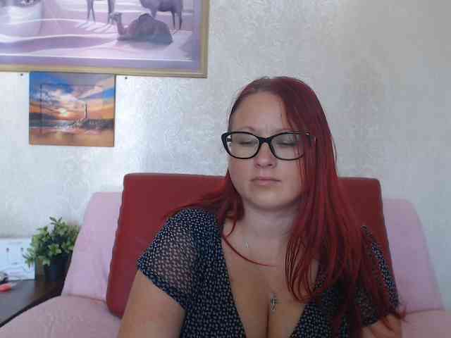 Lilia4joy webcam