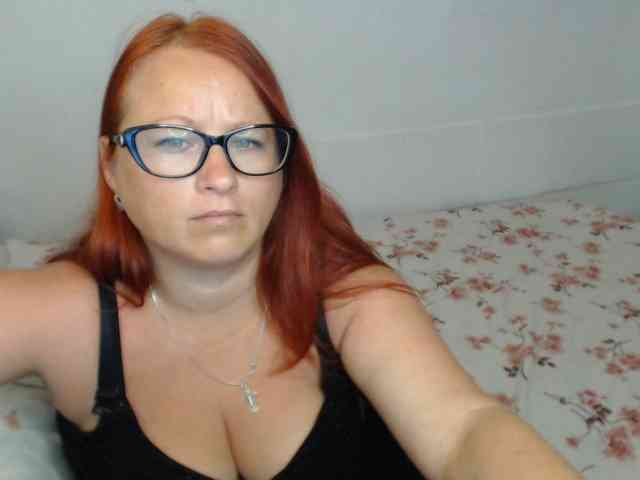 Lilia4joy webcam