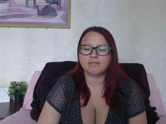 Lilia4joy webcam