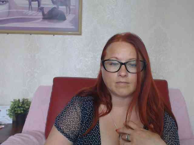 Lilia4joy webcam