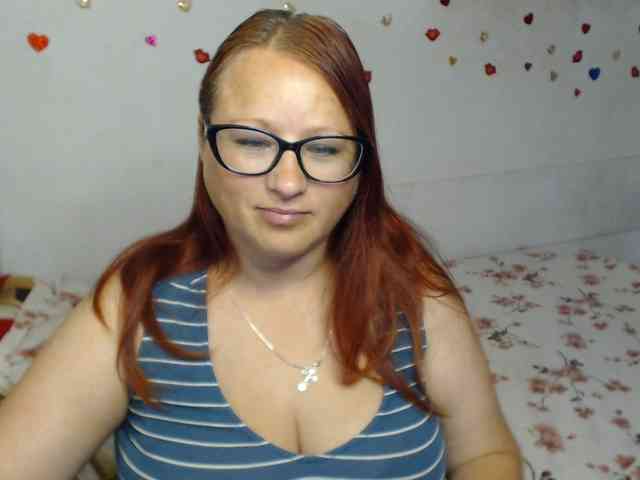 Lilia4joy webcam