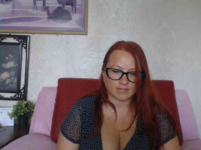 Lilia4joy webcam