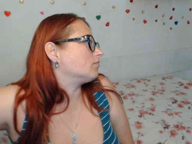 Lilia4joy webcam