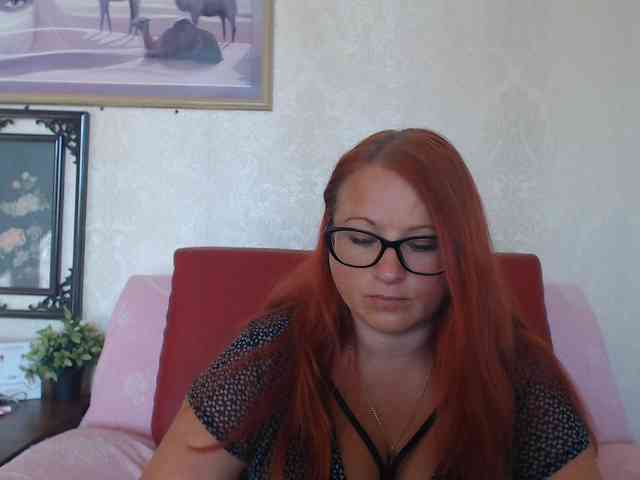 Lilia4joy webcam