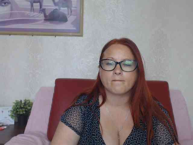 Lilia4joy webcam