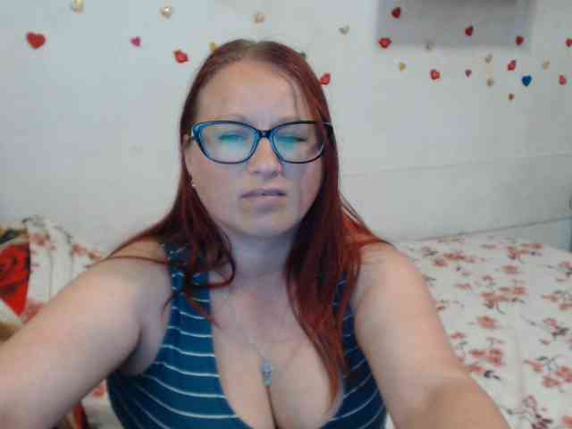 Lilia4joy webcam