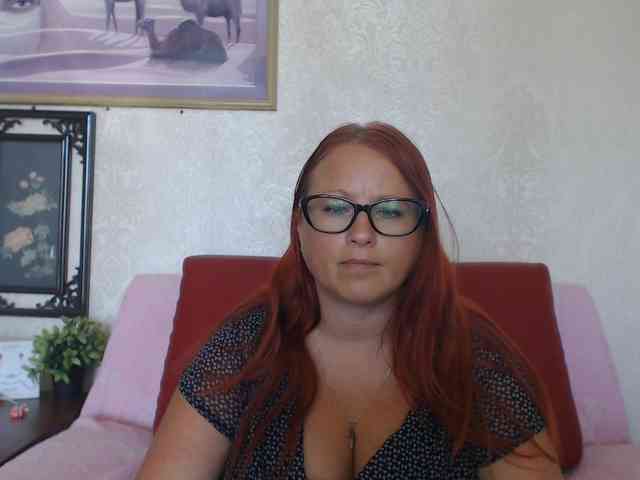 Lilia4joy webcam