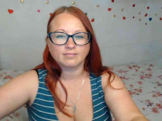 Lilia4joy webcam