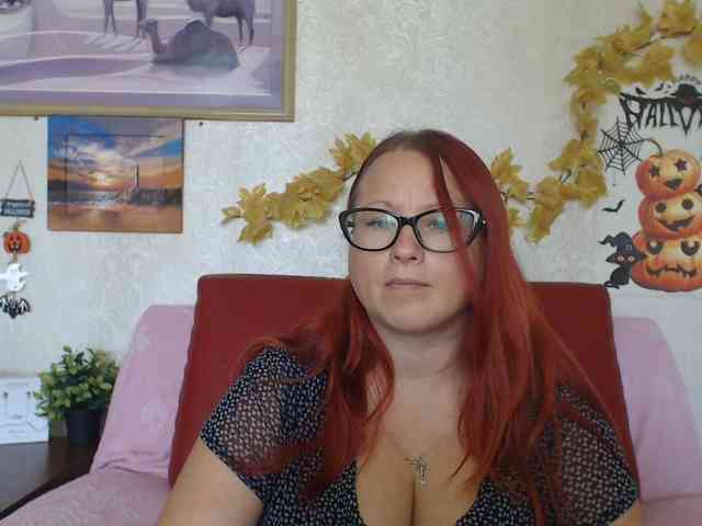 Lilia4joy webcam