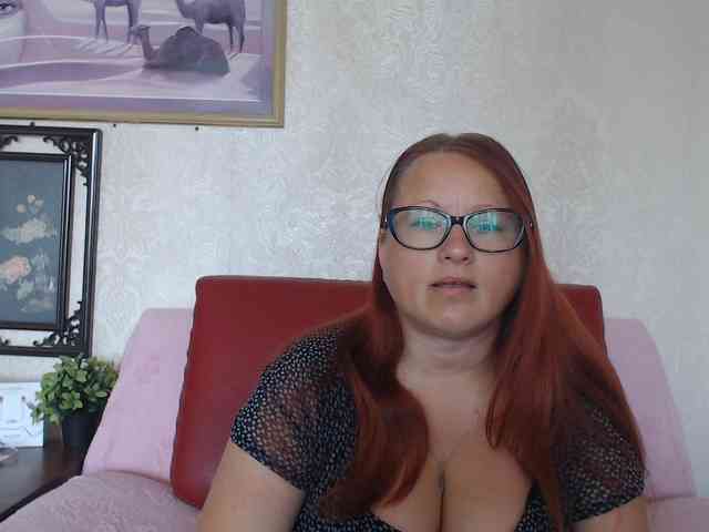 Lilia4joy webcam