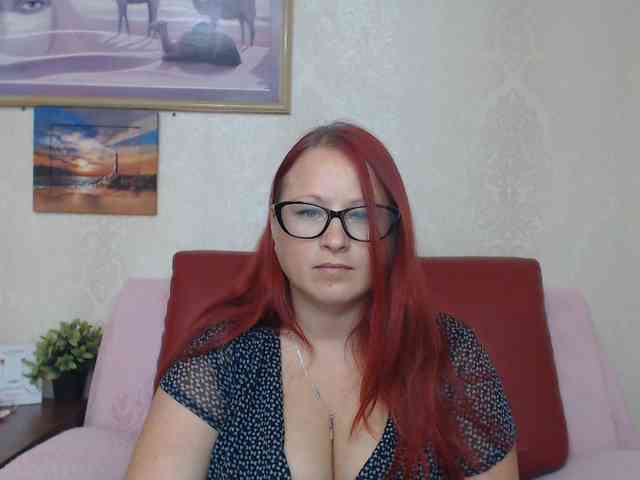 Lilia4joy webcam