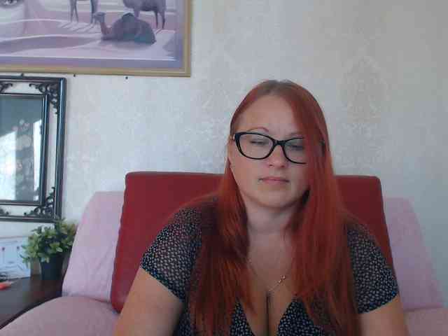 Lilia4joy webcam