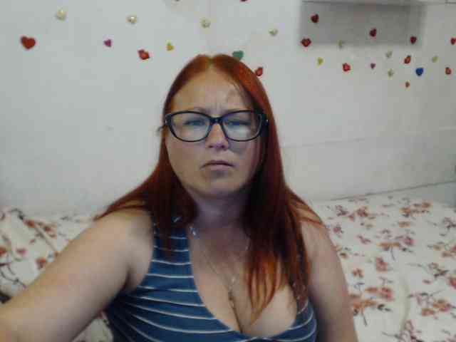 Lilia4joy webcam