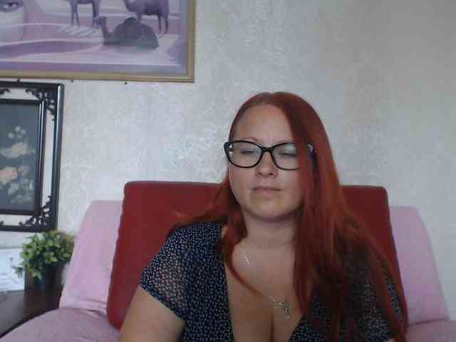 Lilia4joy webcam