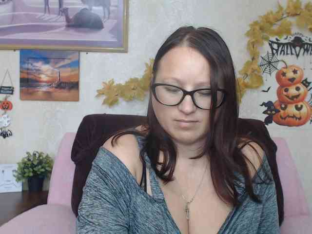 Lilia4joy webcam