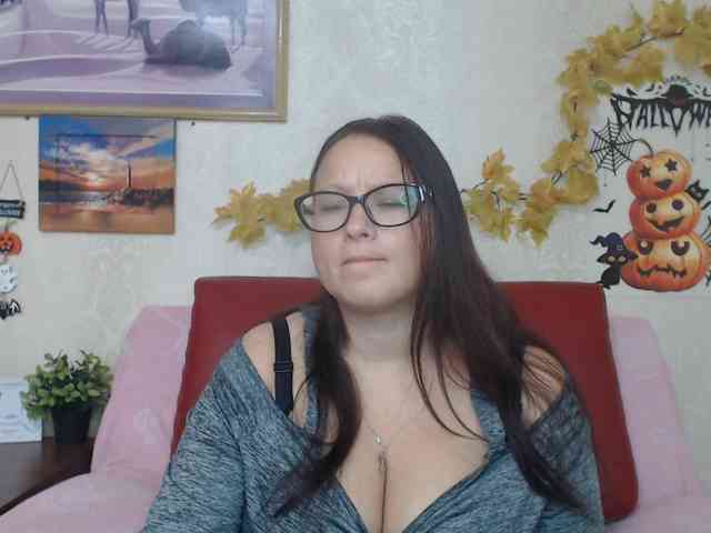 Lilia4joy webcam