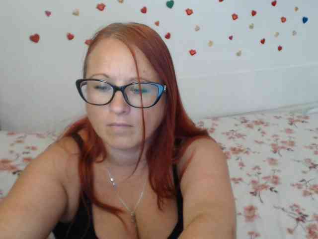 Lilia4joy webcam