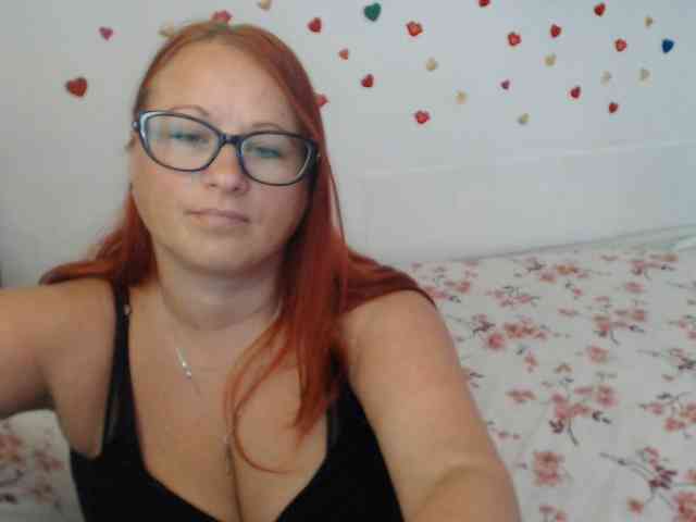 Lilia4joy webcam