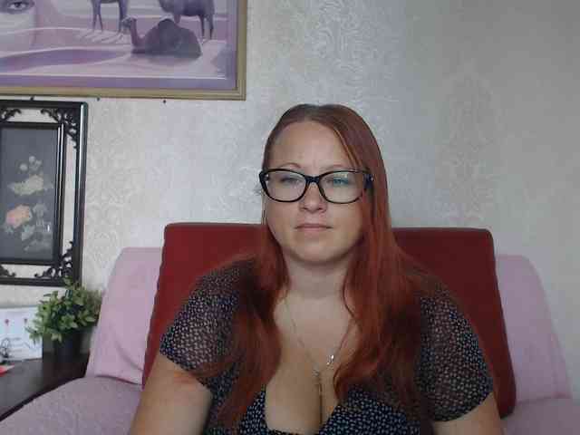 Lilia4joy webcam