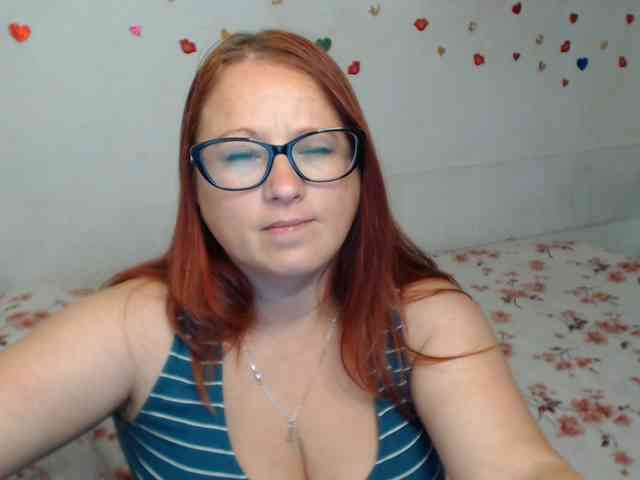 Lilia4joy webcam