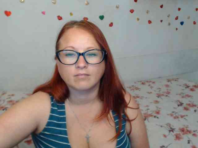 Lilia4joy webcam