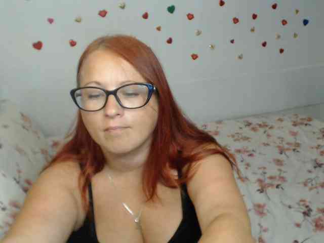 Lilia4joy webcam