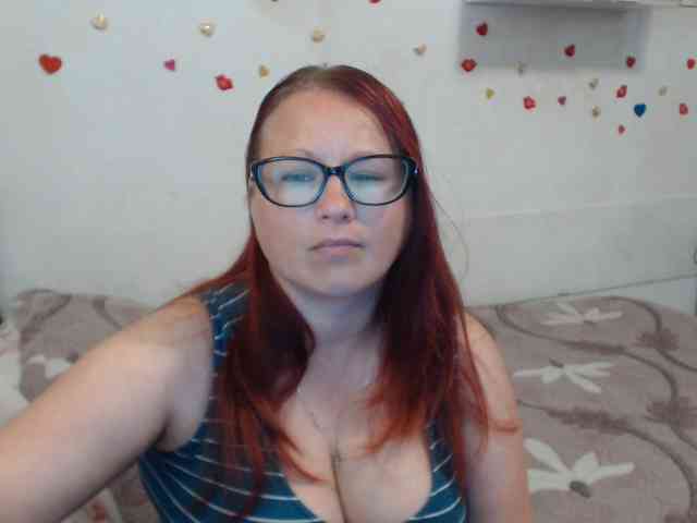Lilia4joy webcam