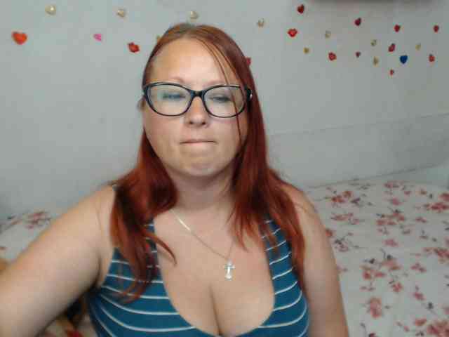 Lilia4joy webcam