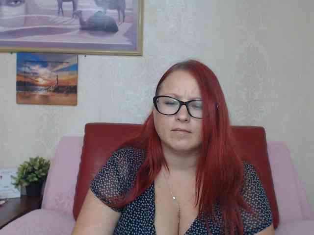 Lilia4joy webcam