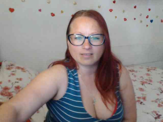 Lilia4joy webcam