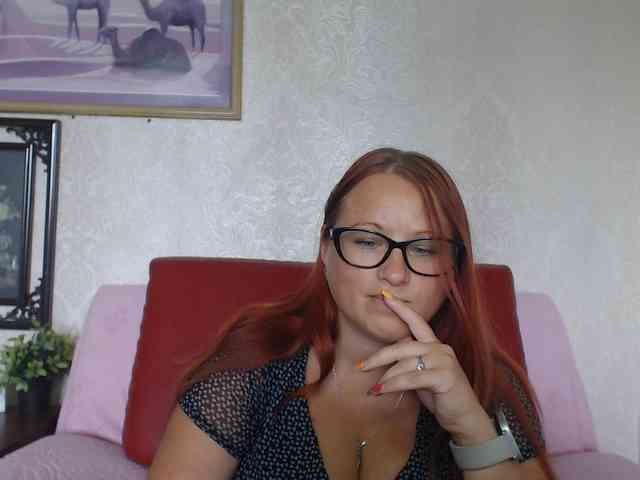 Lilia4joy webcam