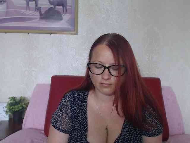 Lilia4joy webcam